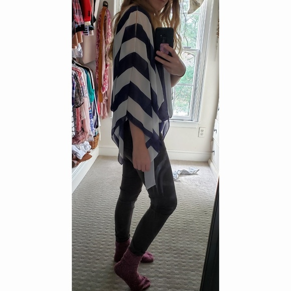 Bebe Light Weight Flowy Striped Blouse - Picture 2 of 5